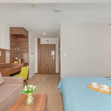 Promenada Gwiazd Z Balkonem I Klimatyzacja By Renters Apartament Międzyzdroje