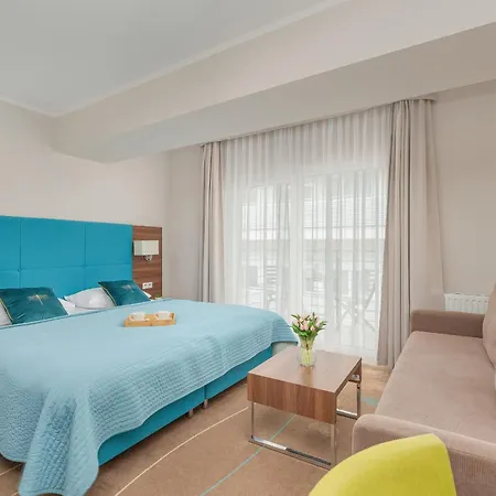 Promenada Gwiazd Z Balkonem I Klimatyzacja By Renters Apartament *