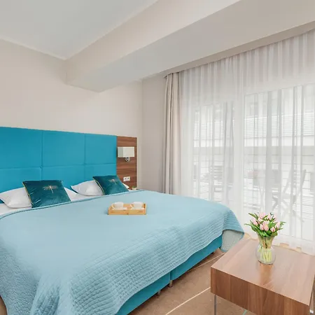 Promenada Gwiazd Z Balkonem I Klimatyzacja By Renters Apartment *