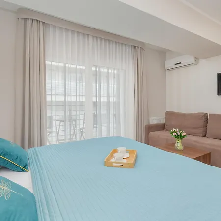 Promenada Gwiazd Z Balkonem I Klimatyzacja By Renters *